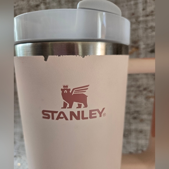 Stanley 40oz In Powder Pink No Straw Has Some Chipping - Picture 2 of 7